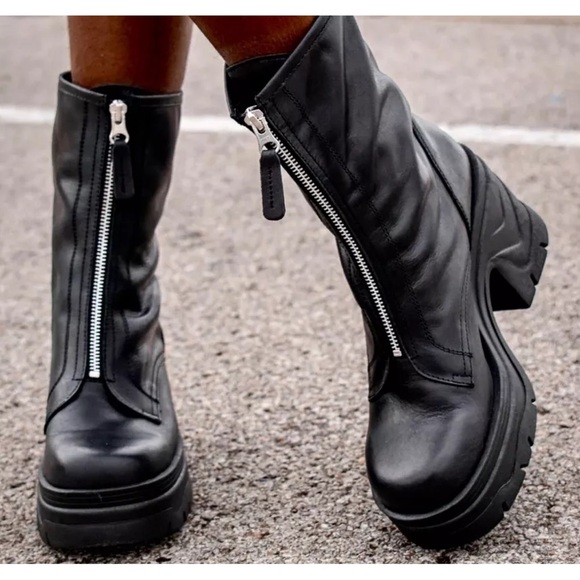 Free People Myles Zip Front Boot Chunky Platform Black Leather - Picture 2 of 12